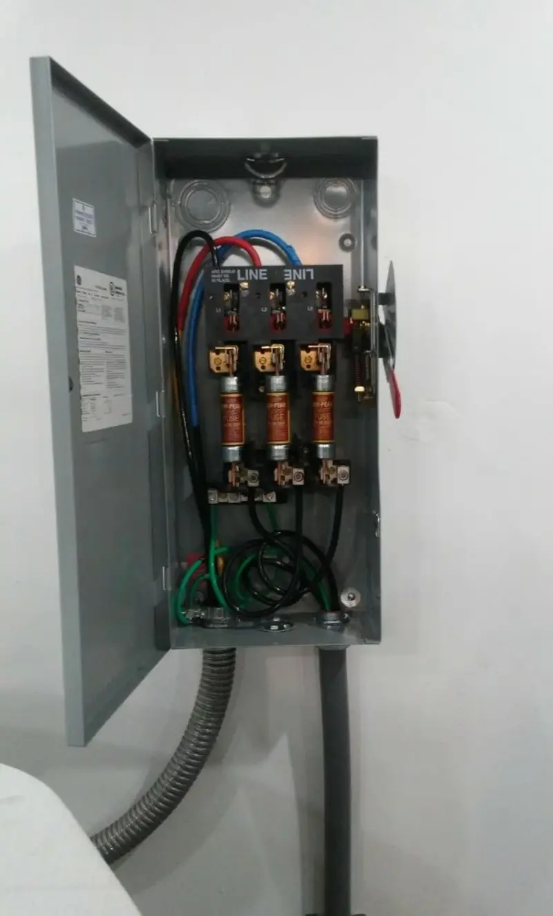 Three-phase disconnect switch installed for Electrical Wiring & Rewiring in Crawfordsville